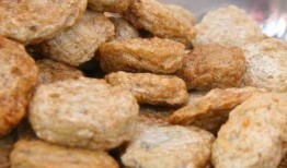 江门荷塘吃瓜,夏日消暑吃瓜新去处