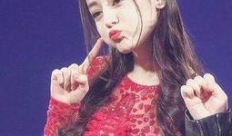 吃瓜小助理唐嫣,吃瓜小助理的甜蜜蜕变之路