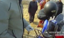 吃瓜男子车祸现场,惊心动魄的瞬间