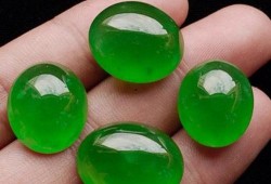 老同学翡翠吃瓜啦,揭秘校园里的那些“瓜”