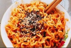 呆瓜吃火鸡面,一场味蕾与勇气的较量