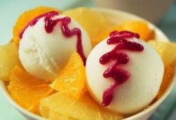 畅越冰激凌吃瓜,夏日清凉新潮流