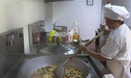 丽水公务员吃瓜