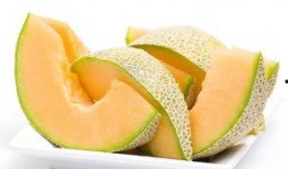 发高烧可以吃哈密瓜吗,哈密瓜是适宜的水果选择吗？