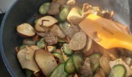 小瓜能和豆子一起煮吃吗,美味搭配的煮食秘籍