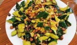 农村吃凉拌瓜,凉拌瓜的清新诱惑