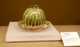 穿越到吃瓜系统,揭秘娱乐圈背后的秘密与笑料