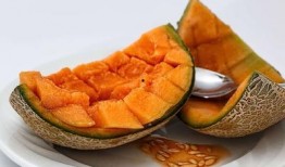 小心吃哈密瓜,揭秘美味背后的注意事项