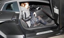 副驾驶吃瓜视角