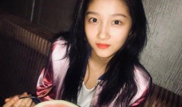 吃瓜小妞图片,揭秘娱乐圈幕后故事