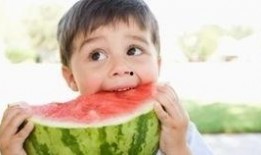 吃瓜速通,揭秘娱乐圈幕后真相，带你轻松解锁明星八卦